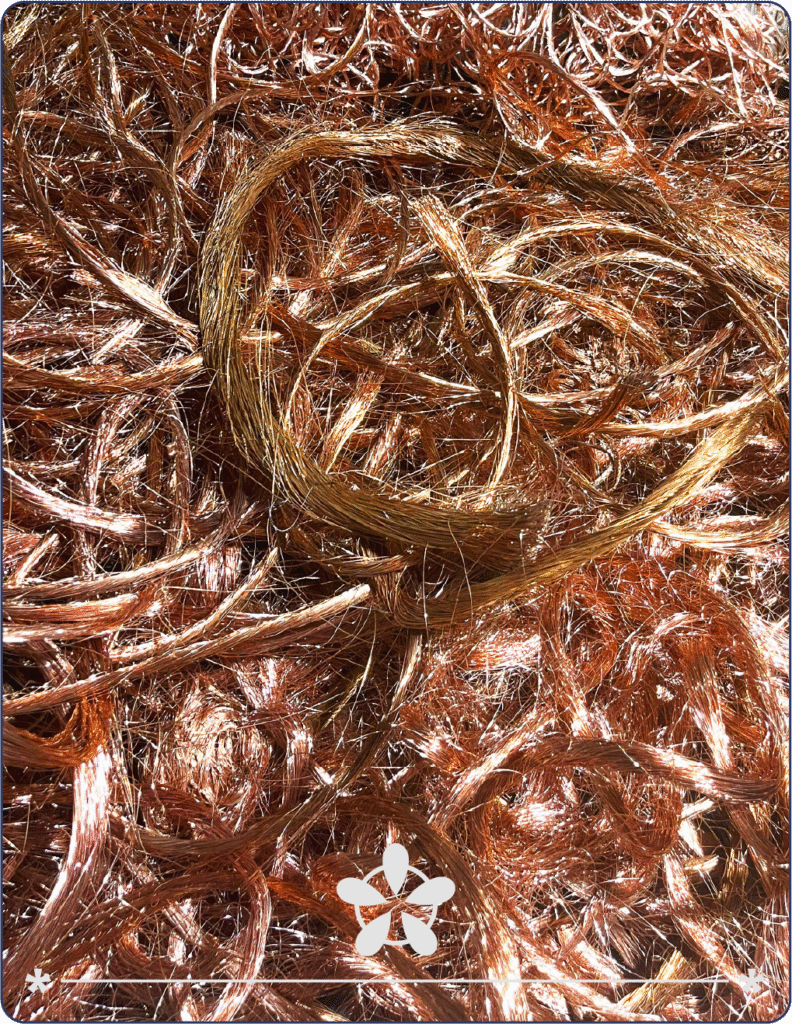 Home 4 Hermanos garcía -cobre1 png